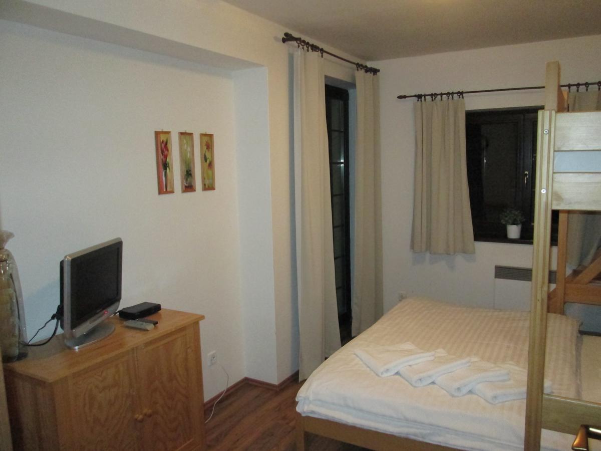 רוז'ומברוק Apartmany Olivia A Olympia Liptov מראה חיצוני תמונה